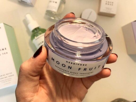 Herbivore Skincare Review